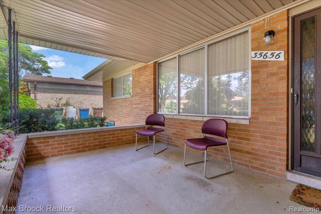 Sterling Heights, MI 48310,35656 Saxony Drive