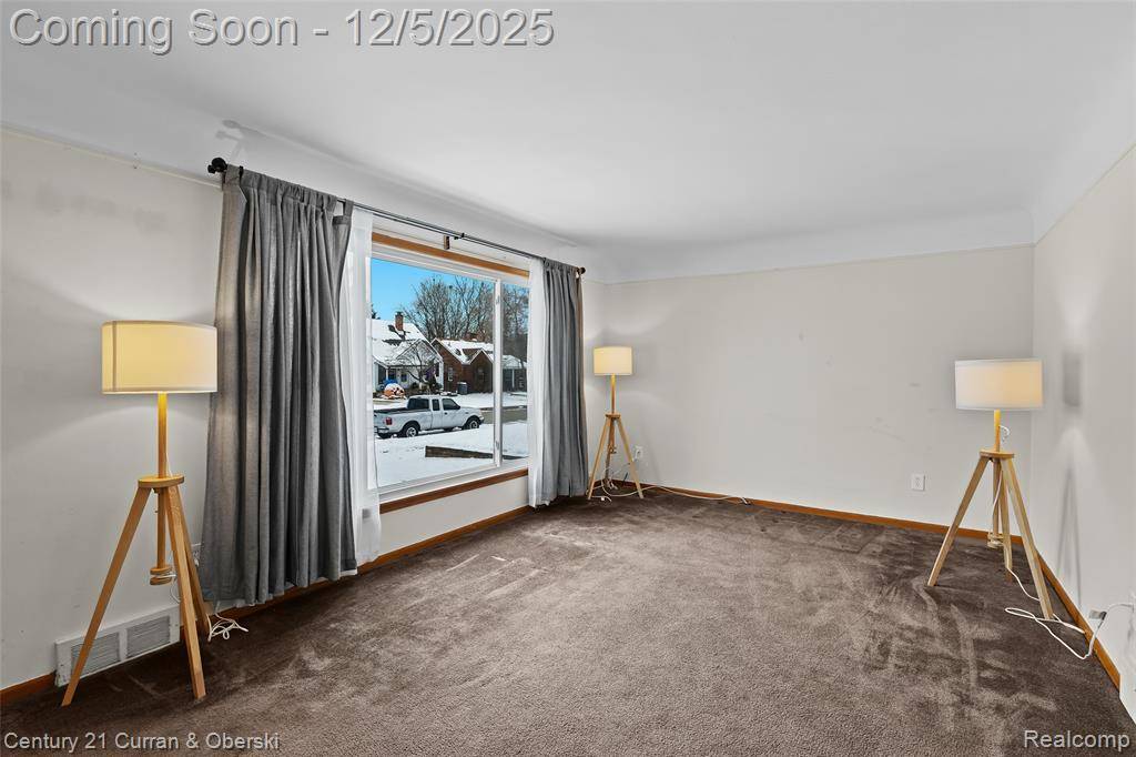 Dearborn, MI 48124,24731 Notre Dame Street