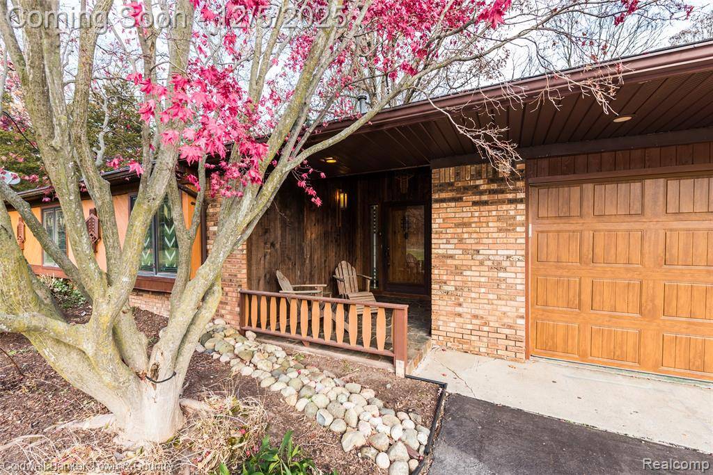 Brighton, MI 48116,5415 Prairie View