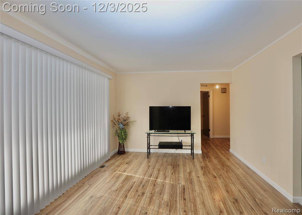 Warren, MI 48089,11647 Hovey Street