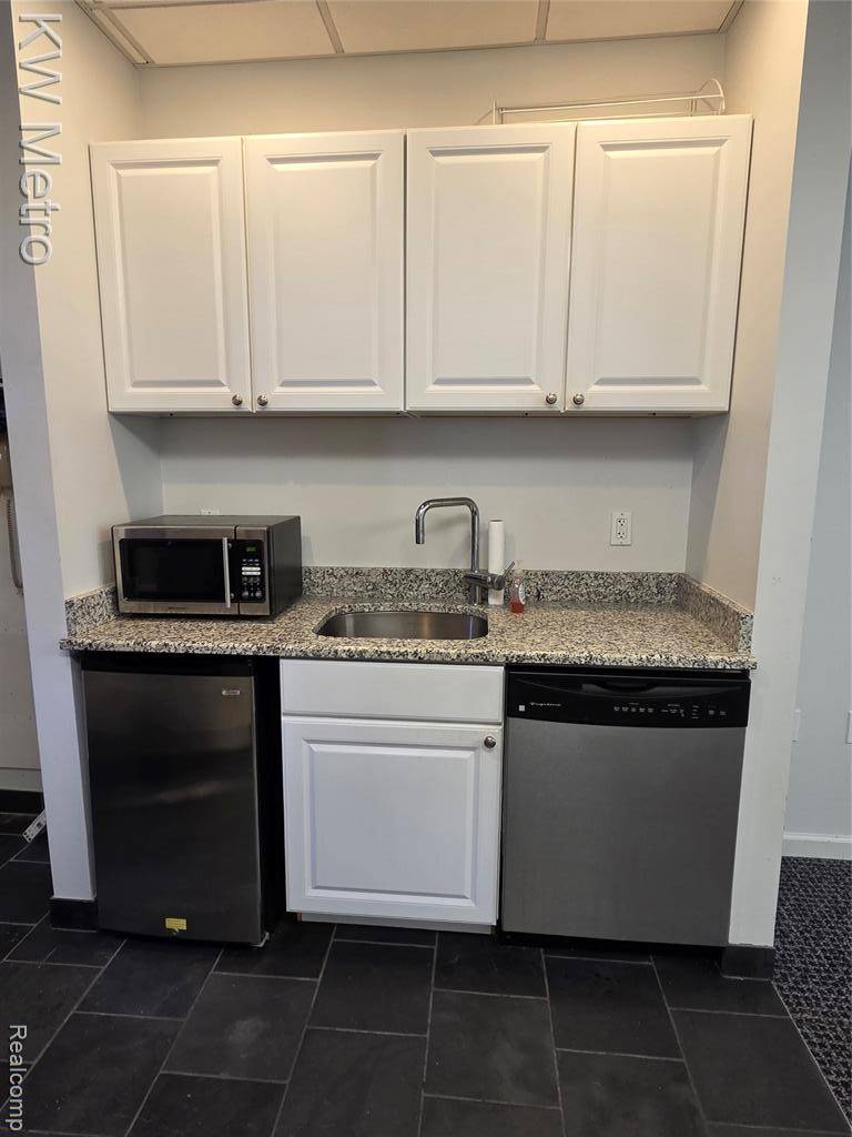 Royal Oak, MI 48067,417 E 4th Street