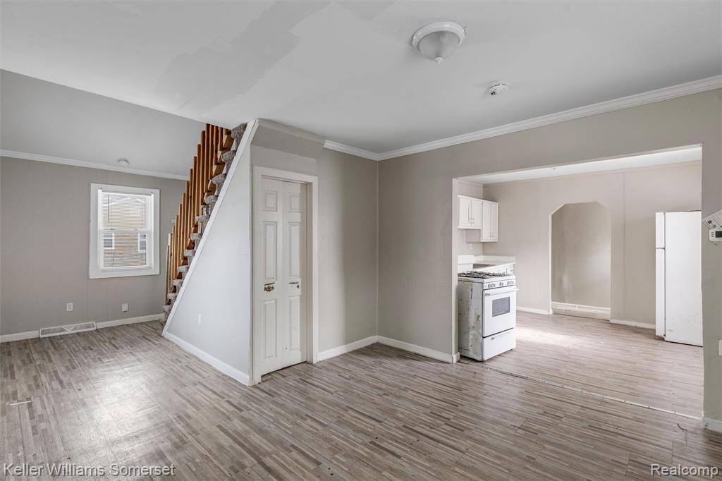 Warren, MI 48089,23826 Columbus Avenue