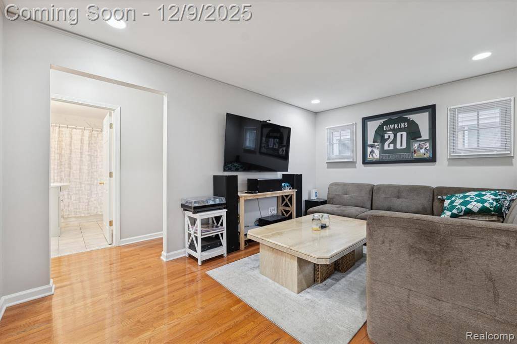 Hazel Park, MI 48030,537 Andresen Court