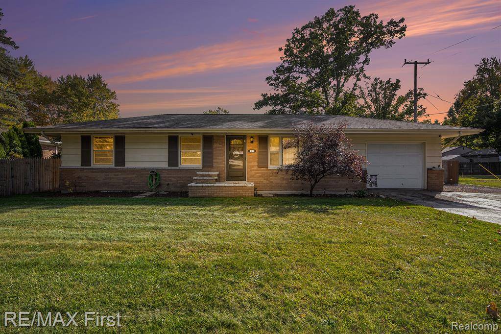 Port Huron, MI 48060,3196 Oakwood Drive