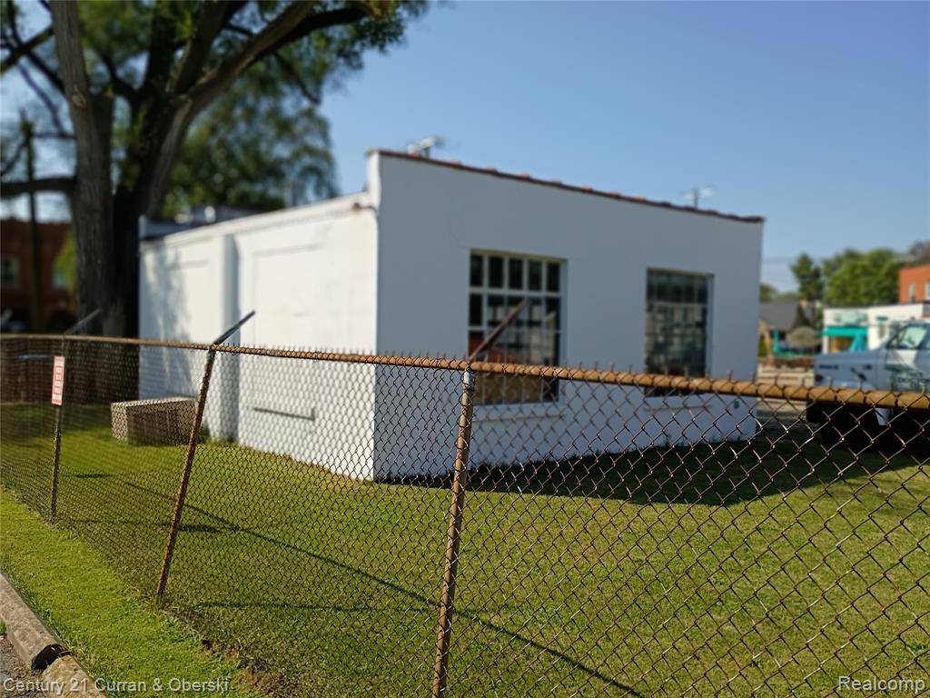 Dearborn, MI 48124,1841 Monroe Street