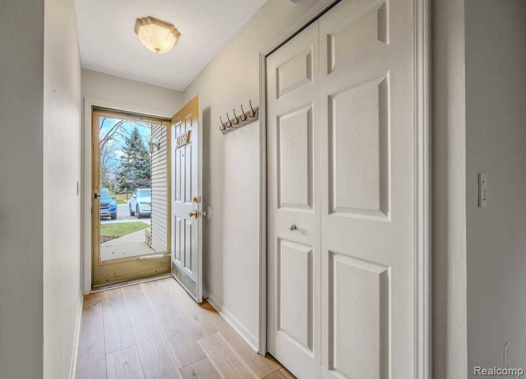 Canton, MI 48187,42538 Lilley Pointe Drive