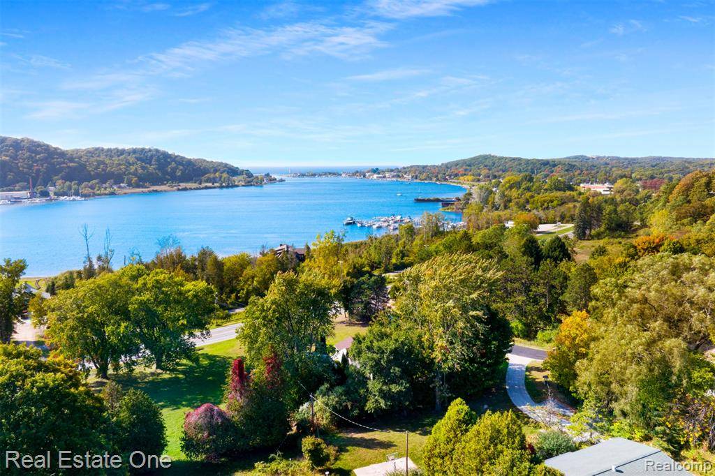 Frankfort, MI 49635,457 Lake Street