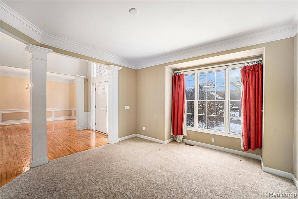 Northville, MI 48168,45247 OAK FOREST Drive