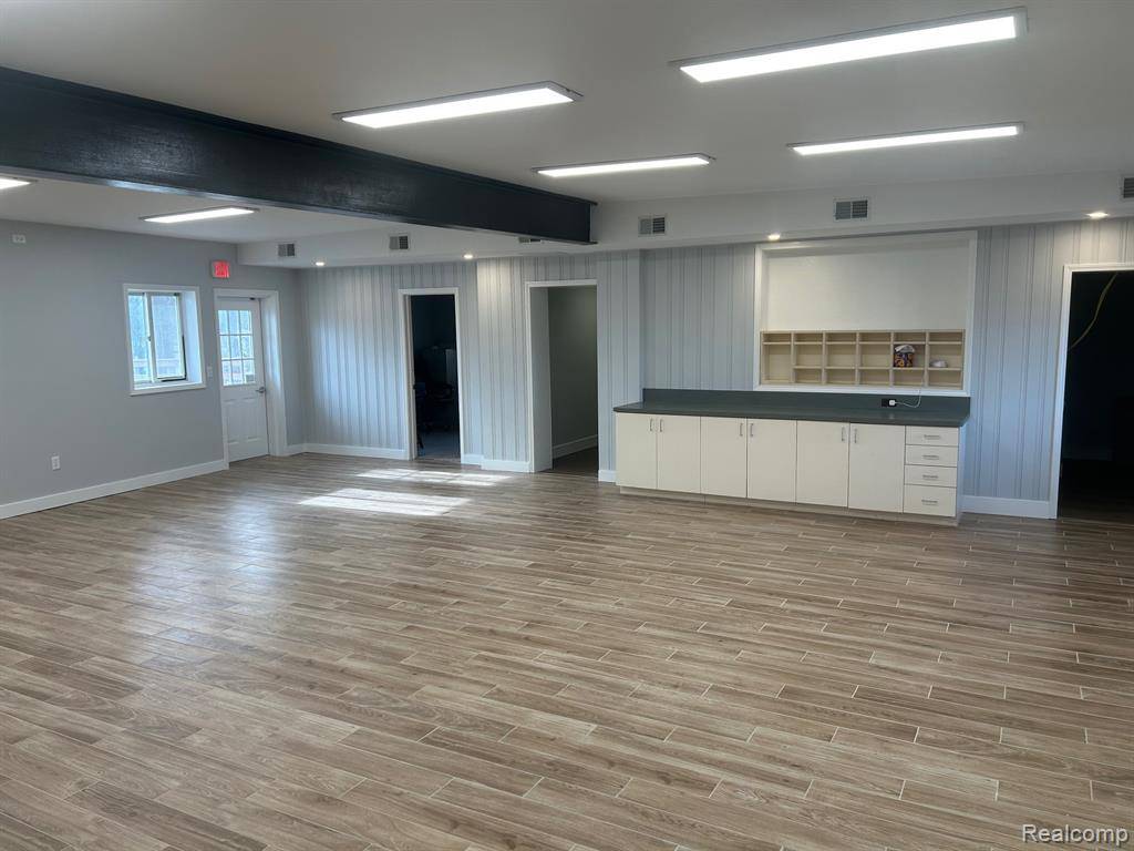 Fowlerville, MI 48836,735 N Grand Avenue