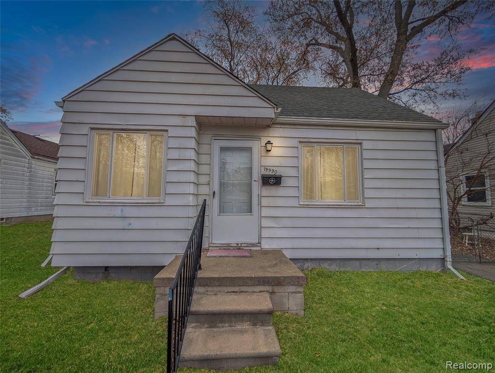 Redford, MI 48240,19990 Kinloch