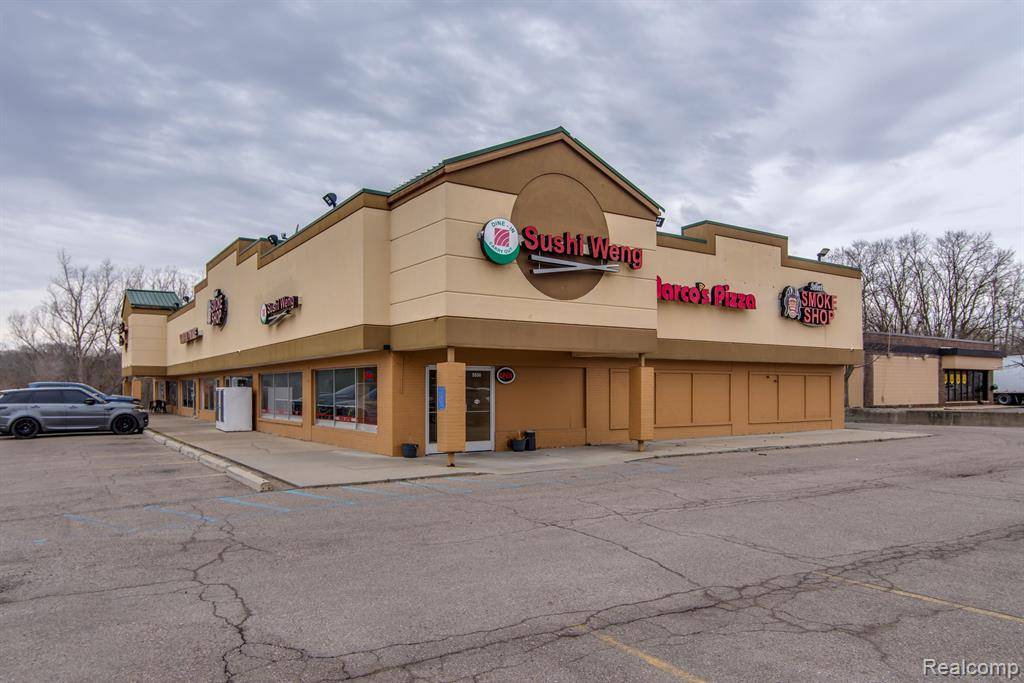 Waterford, MI 48327,5574 COOLEY LAKE Road