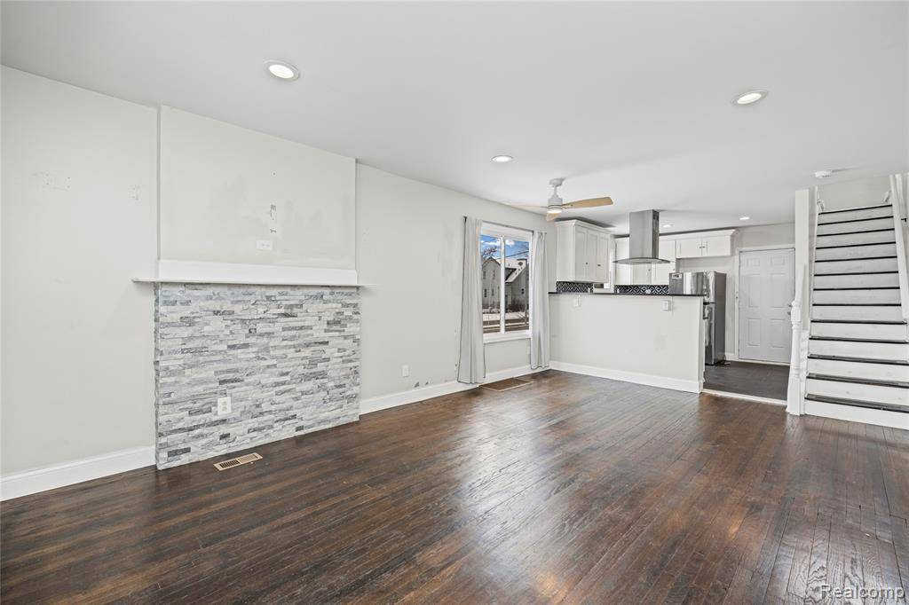 Detroit, MI 48221,16811 Stoepel Street