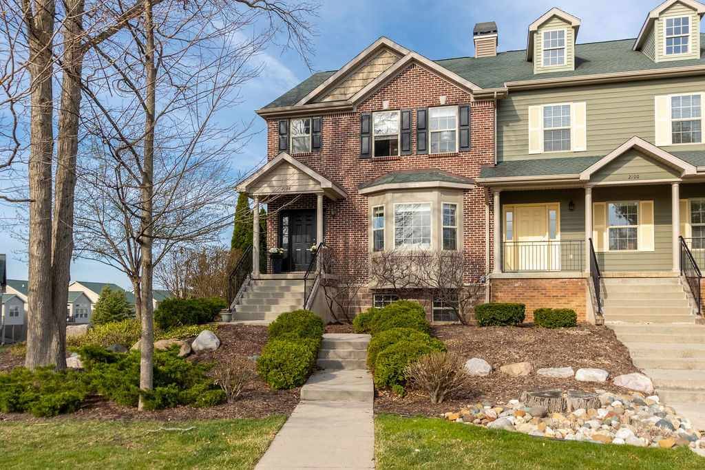 Holt, MI 48842,2098 AVALANCHE DR #1