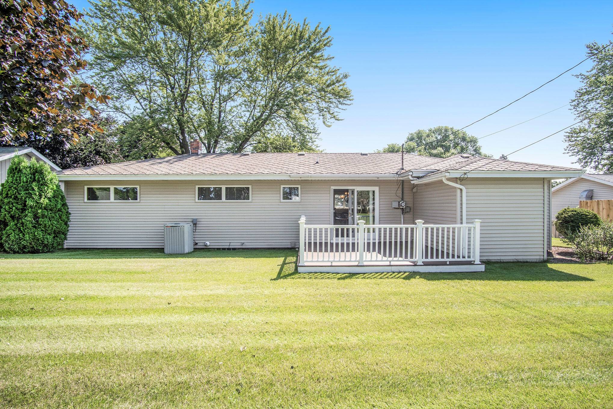 Hart, MI 49420,1129 Parmington Avenue