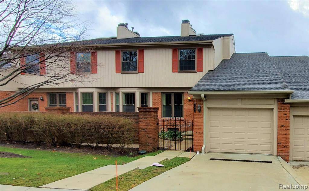 West Bloomfield, MI,7222 HUNTCLIFF