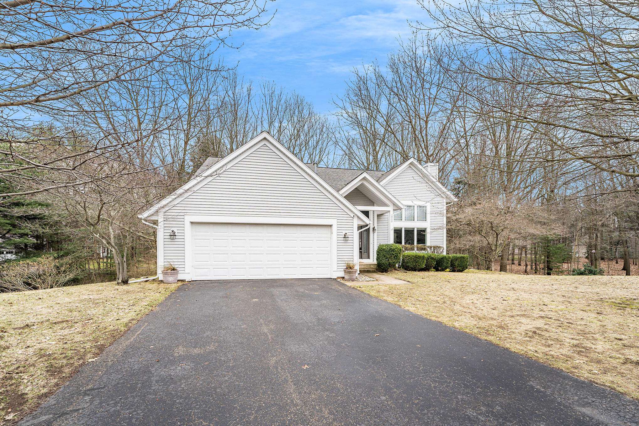 Holland, MI 49424,2000 Basin Court