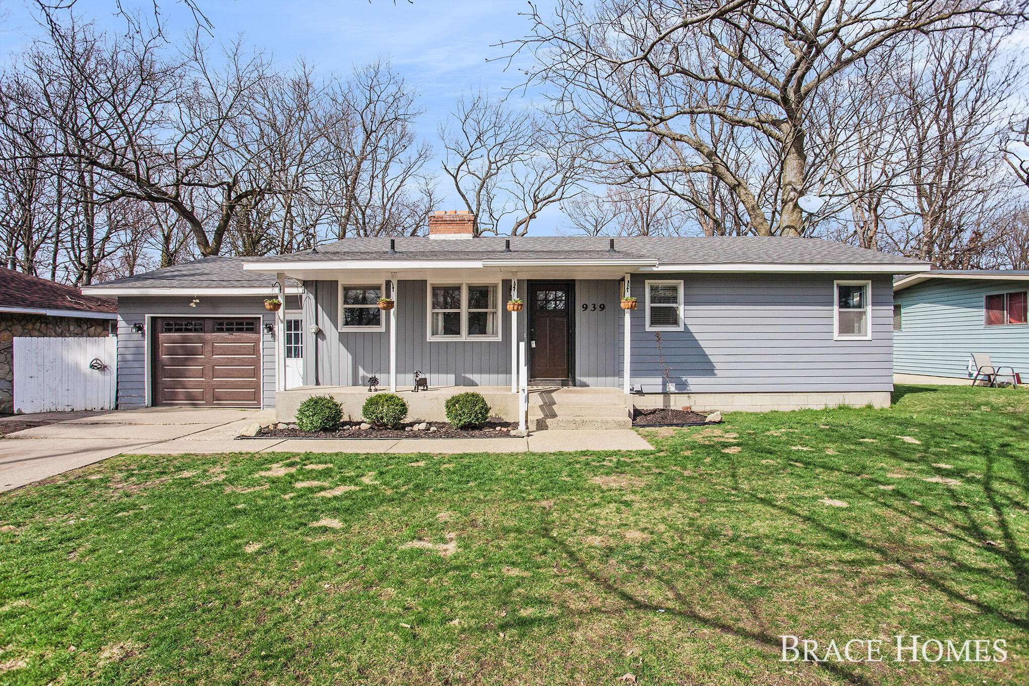 Grand Rapids, MI 49505,939 Kendalwood NE Street