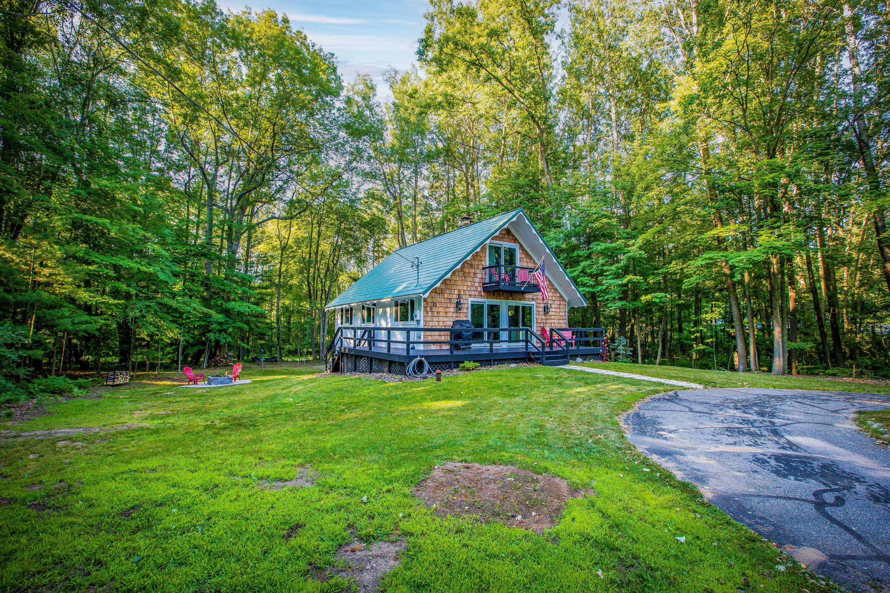 Canadian Lakes, MI 49346,11485 Alpine Road