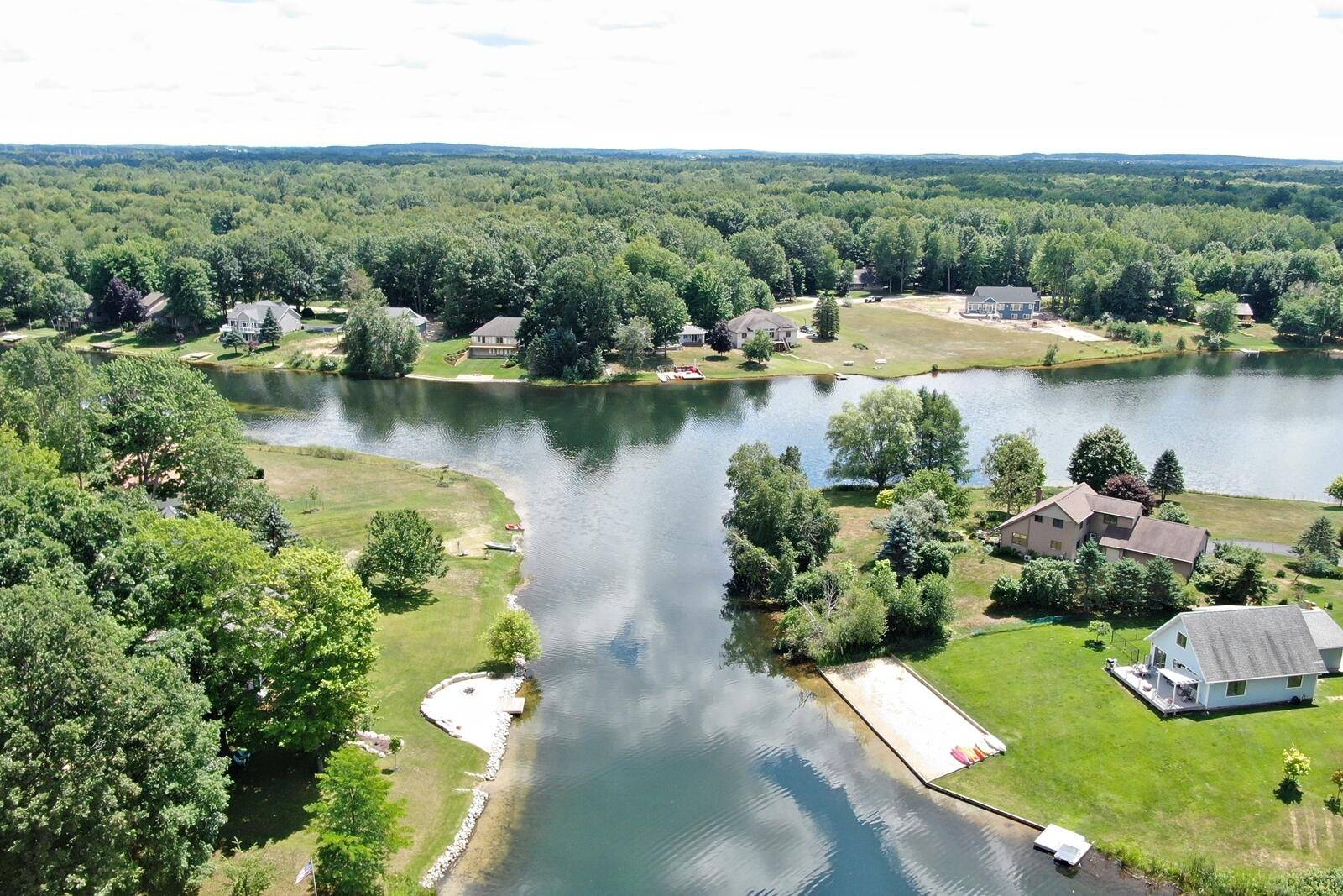 Canadian Lakes, MI 49346,9087 Longview Drive