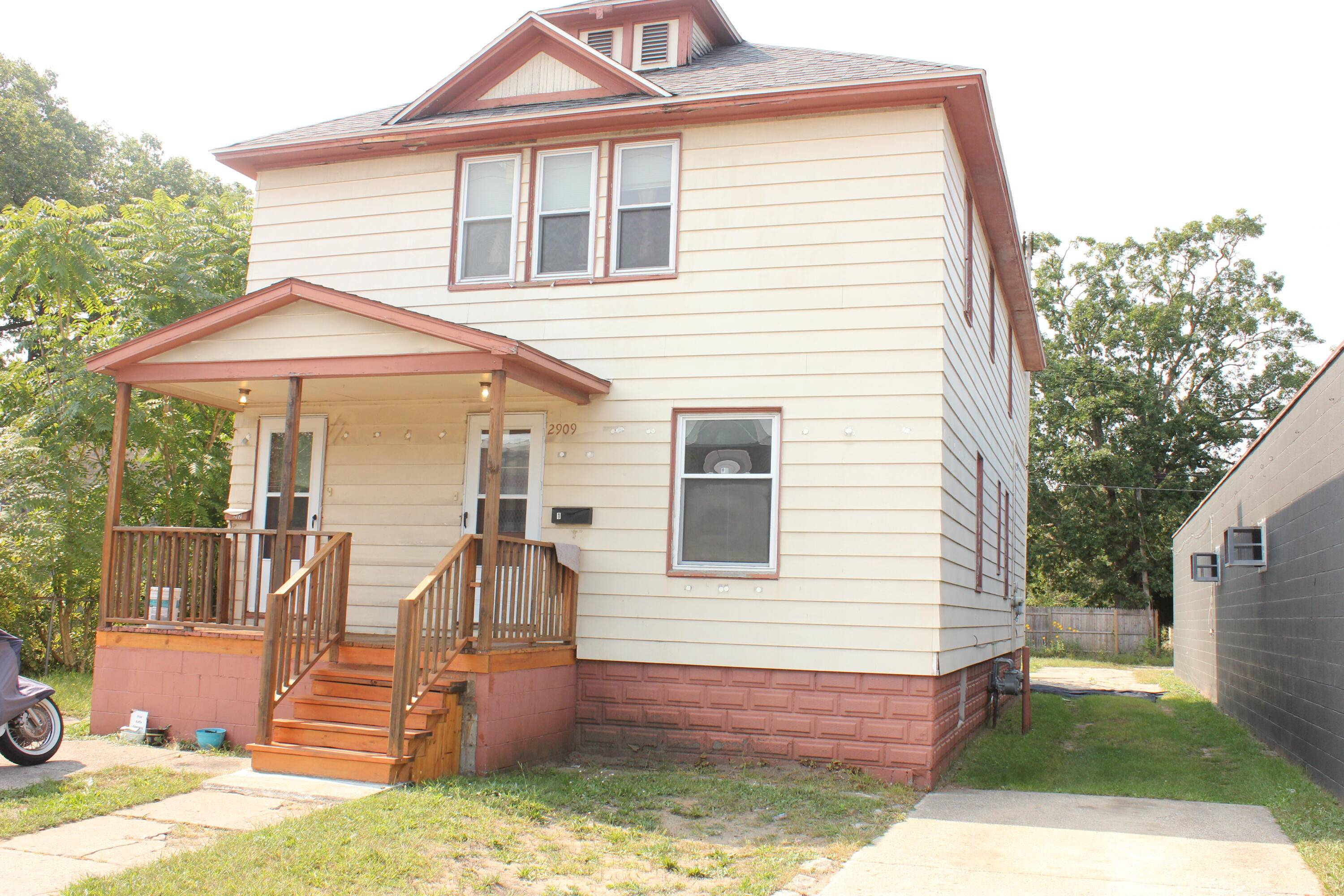 Muskegon Heights, MI 49444,2909 Peck Street