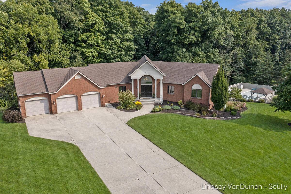 Grandville, MI 49418,337 Covington Court