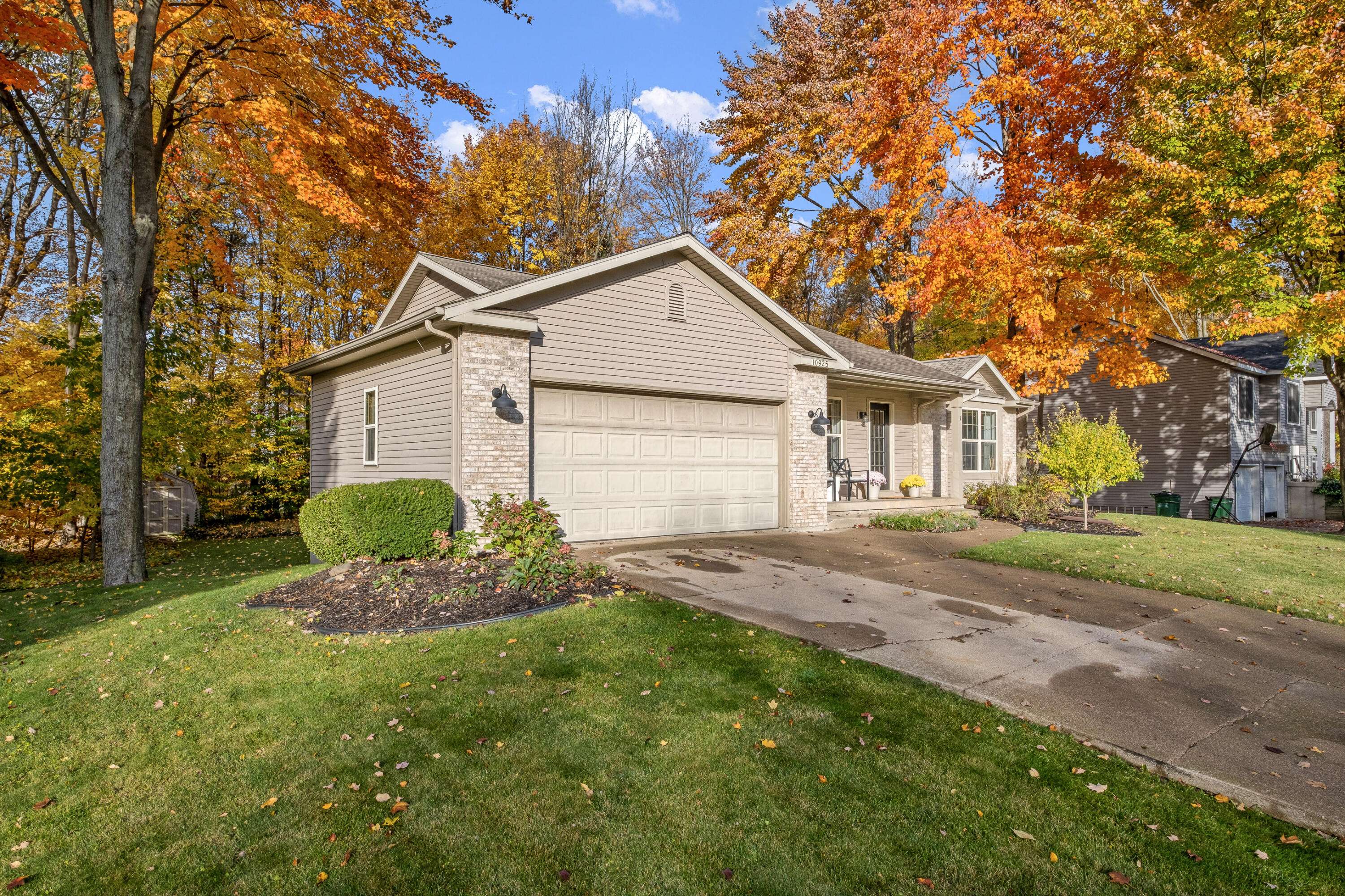 Allendale, MI 49401,10925 Timberline Drive