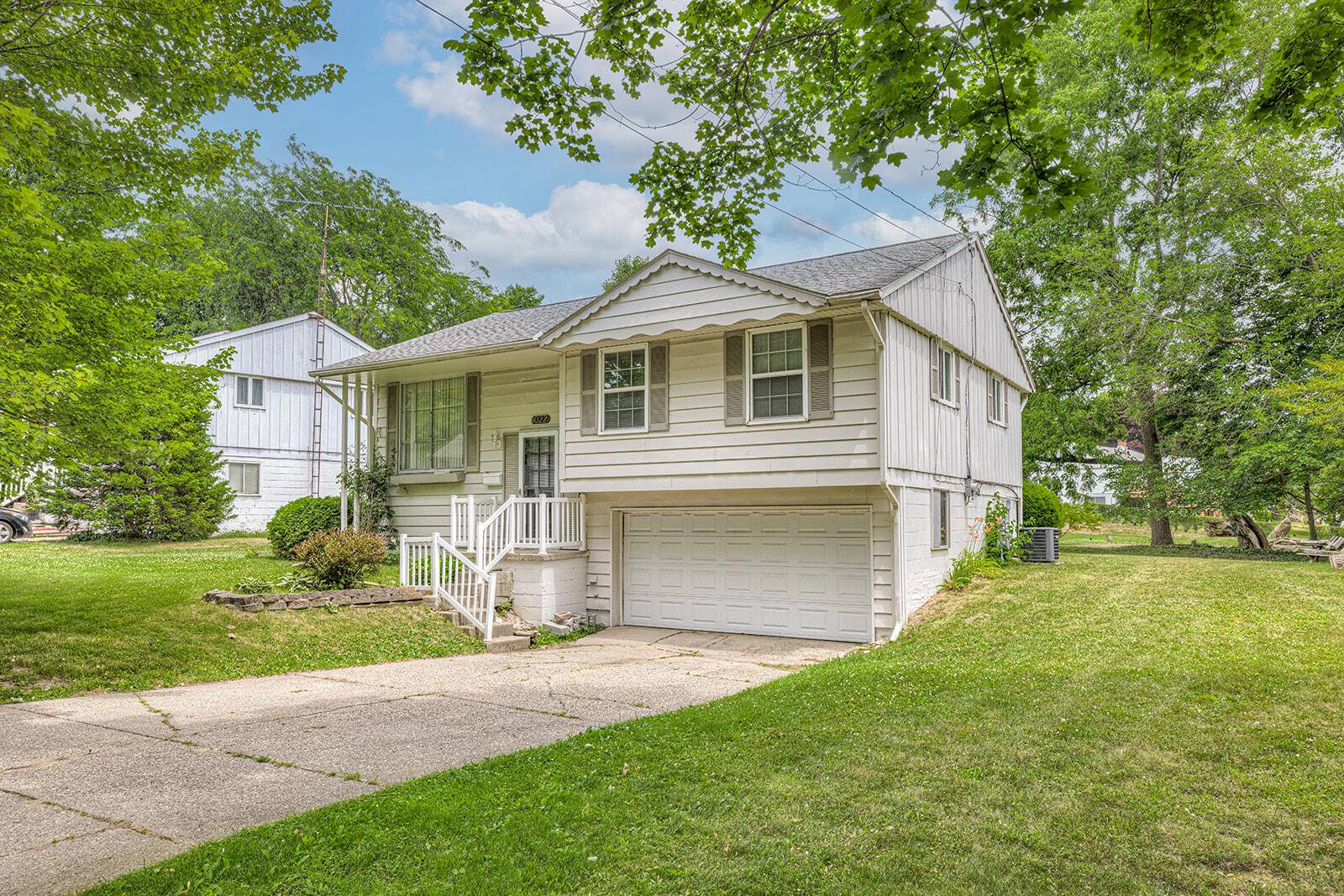 Albion, MI 49224,1022 Burr Oak Street