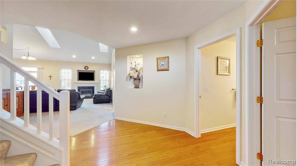 Ann Arbor, MI 48103,5554 GALLERY PARK DR
