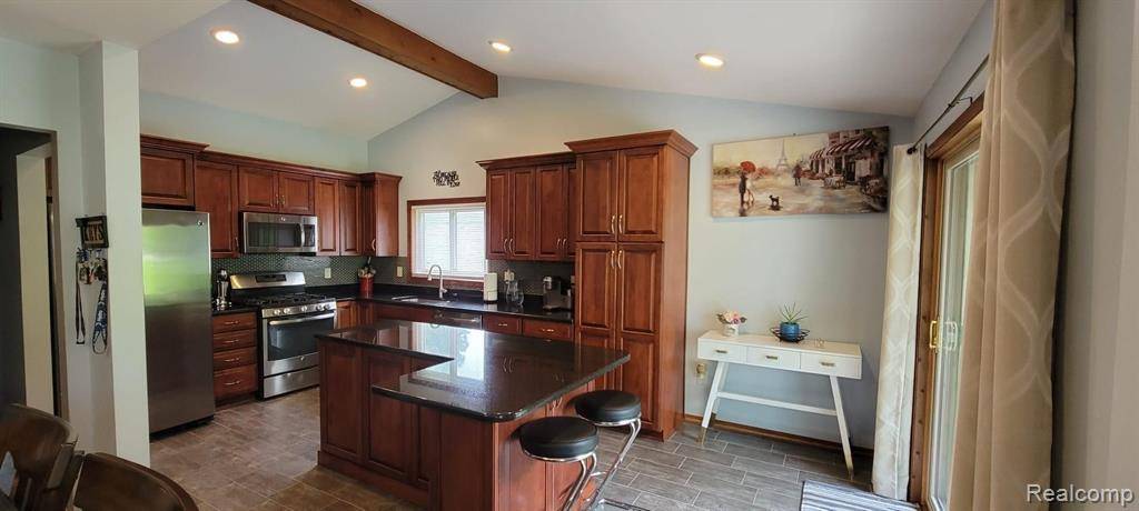 Rochester Hills, MI 48307,668 BAKER Street
