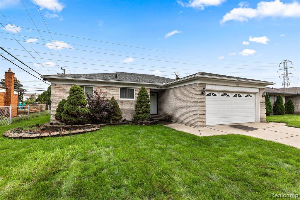 Warren, MI 48088,27556 SUTHERLAND Drive