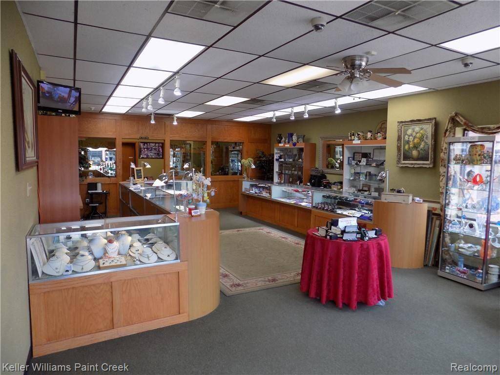 Utica, MI 48317,8771 HALL Road