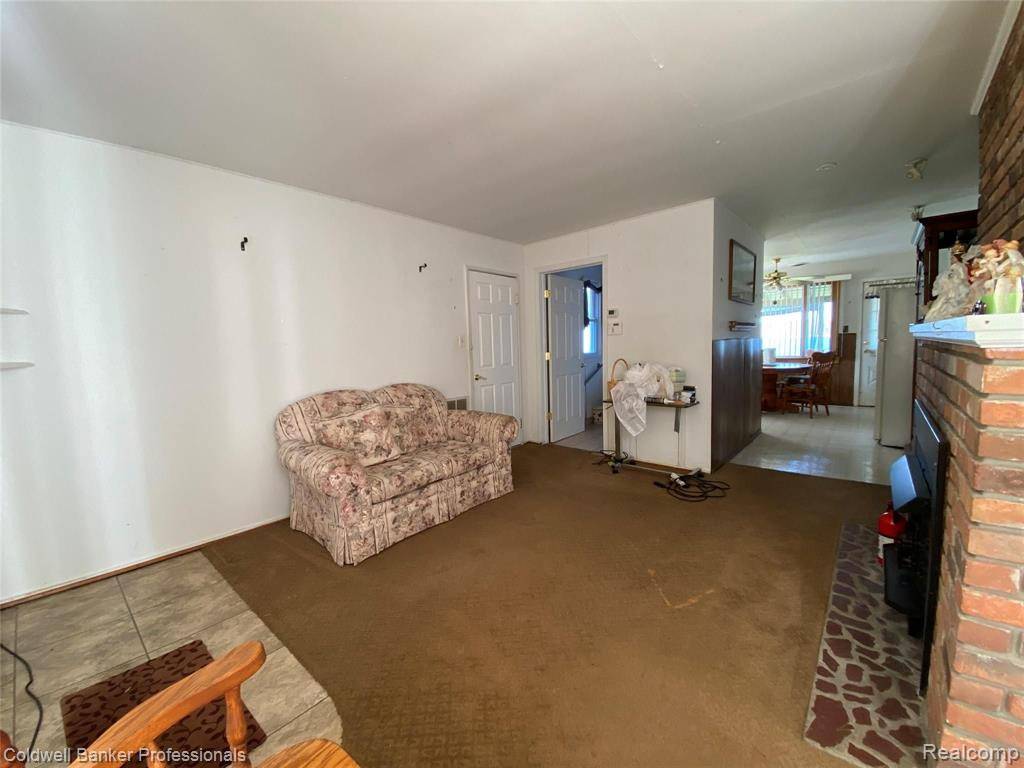 Attica, MI 48412,771 SUNSET Drive