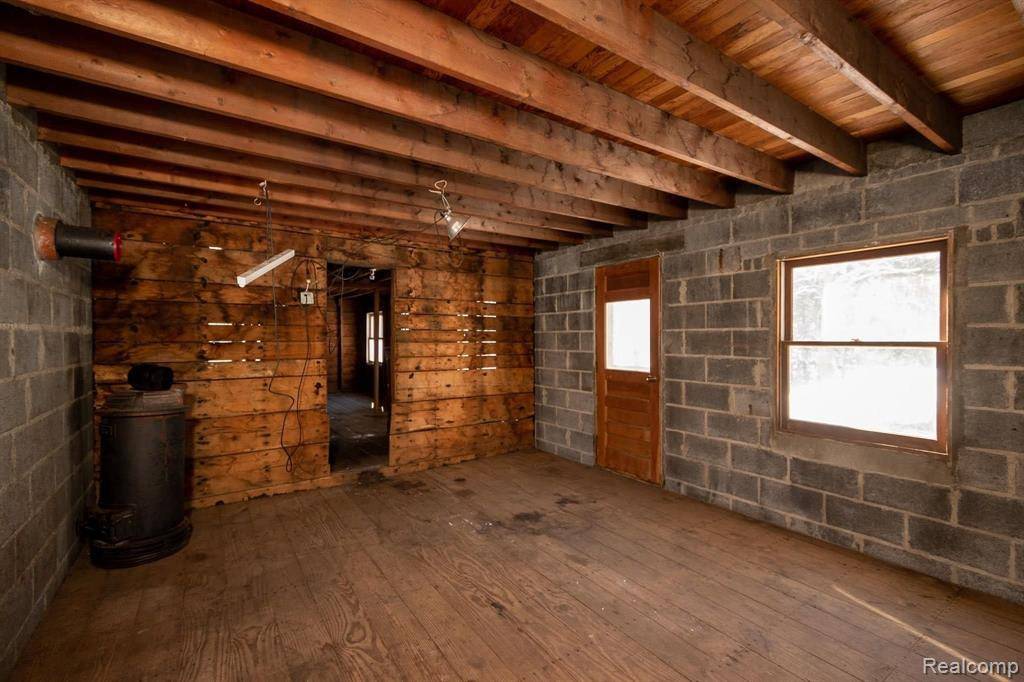 New Boston, MI 48164,20509 CLARK Road