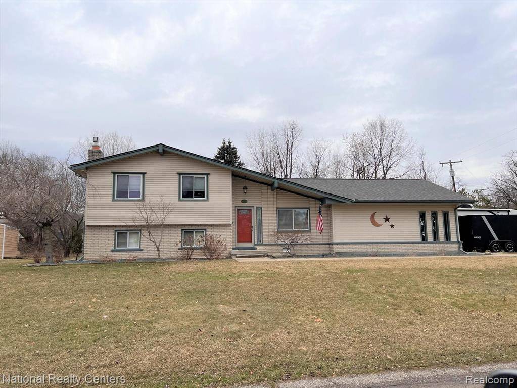 Commerce Twp, MI 48382,4907 WHITLOW BLVD