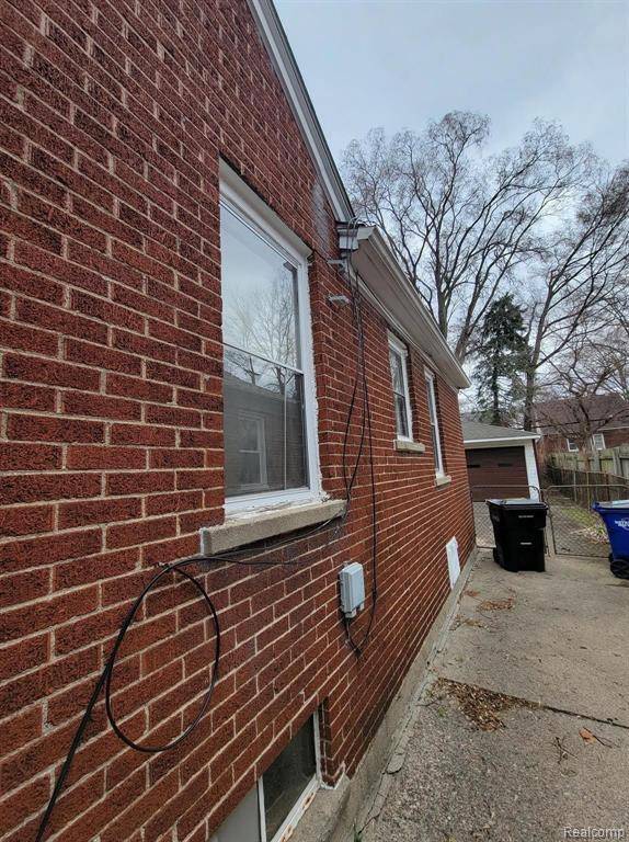 Redford, MI 48239,9930 BRAMELL