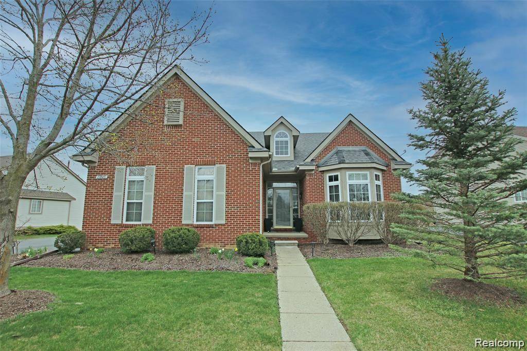 Grand Blanc, MI 48439,11045 WOODFIELD PKWY