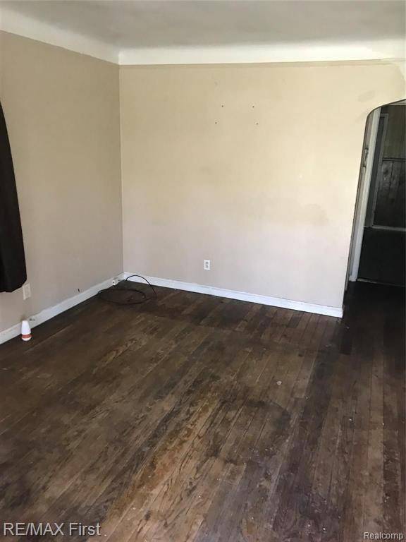 Detroit, MI 48224,19128 MOROSS Road