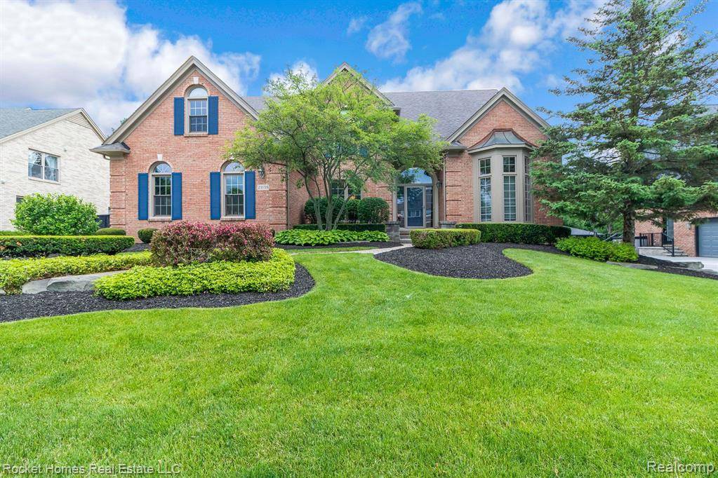 Farmington Hills, MI 48335,21138 Prestwick