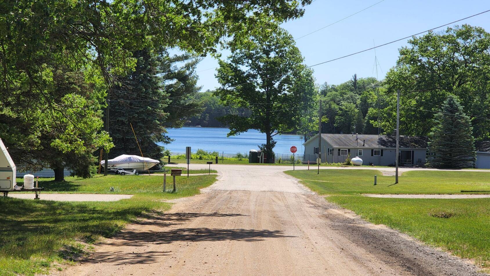 Fountain, MI 49410,5996 E Ford Lake Drive