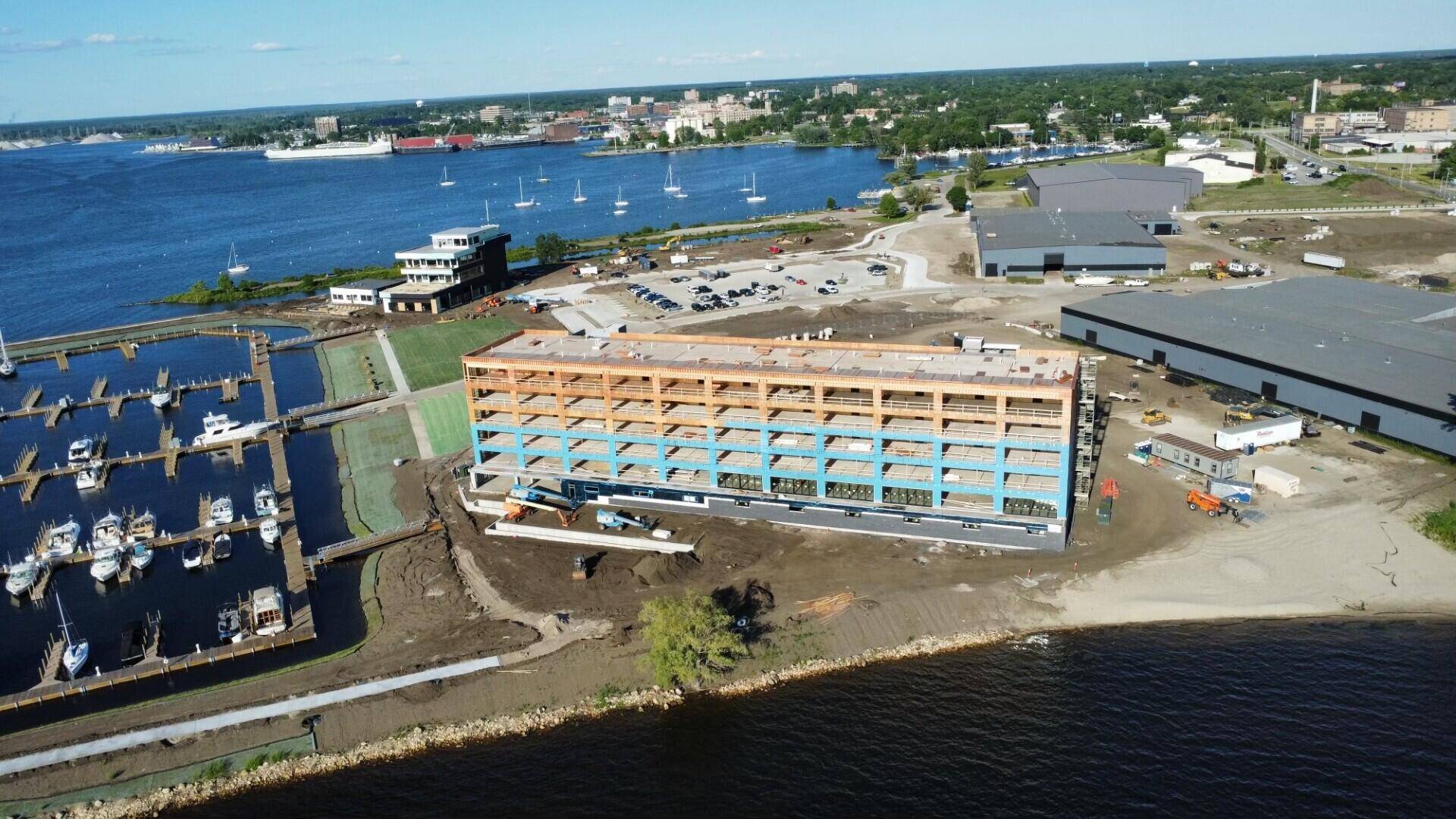 Muskegon, MI 49441,901 Adelaide Circle #304