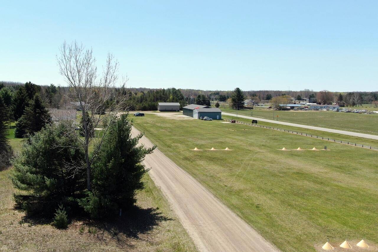 Canadian Lakes, MI 49346,7190 Cessna Lane