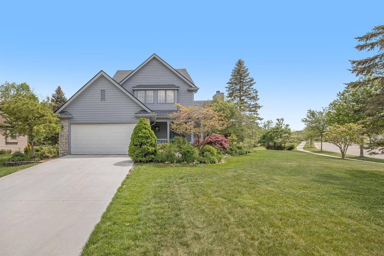 Saline, MI 48176,326 E Castlebury Circle