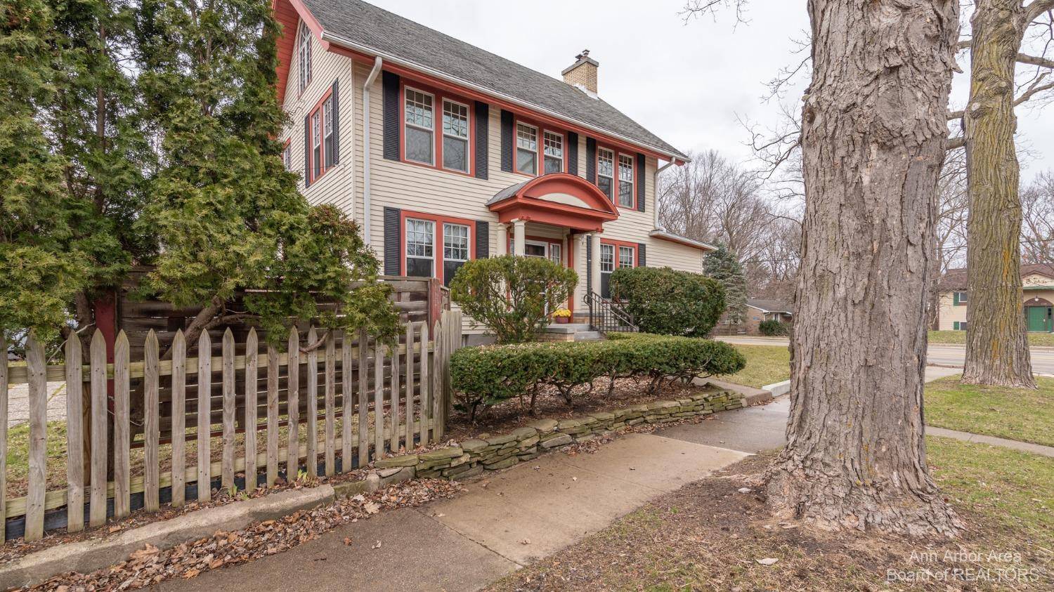 Ann Arbor, MI 48103,102 Crest Avenue