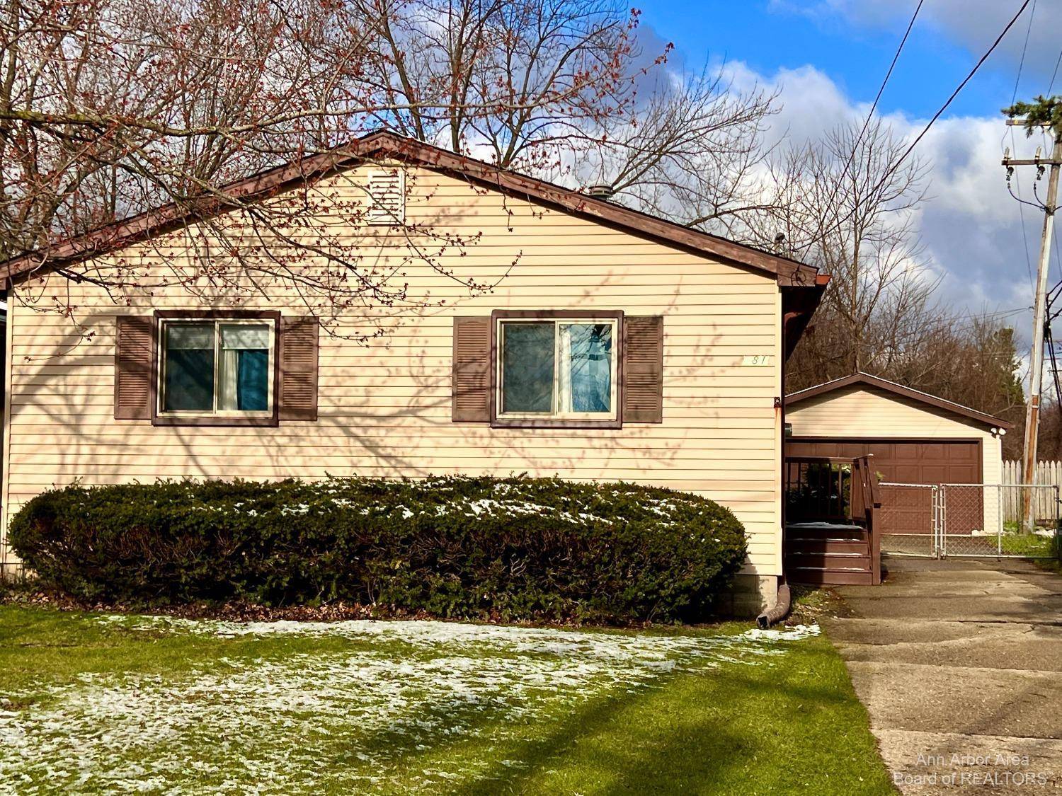 Ypsilanti, MI 48197,581 Brookside Street