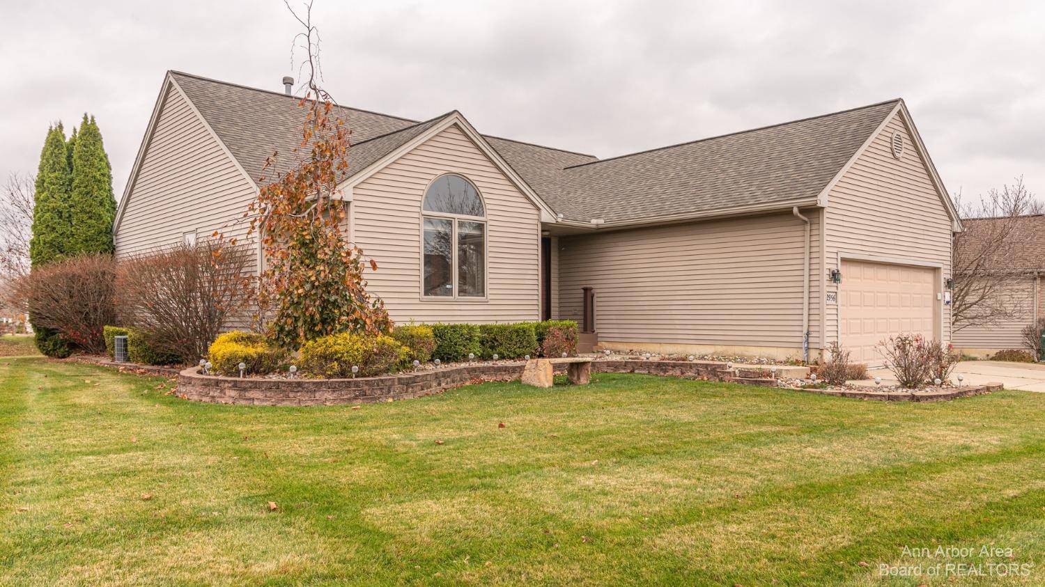 Saline, MI 48176,2956 Wildwood Court