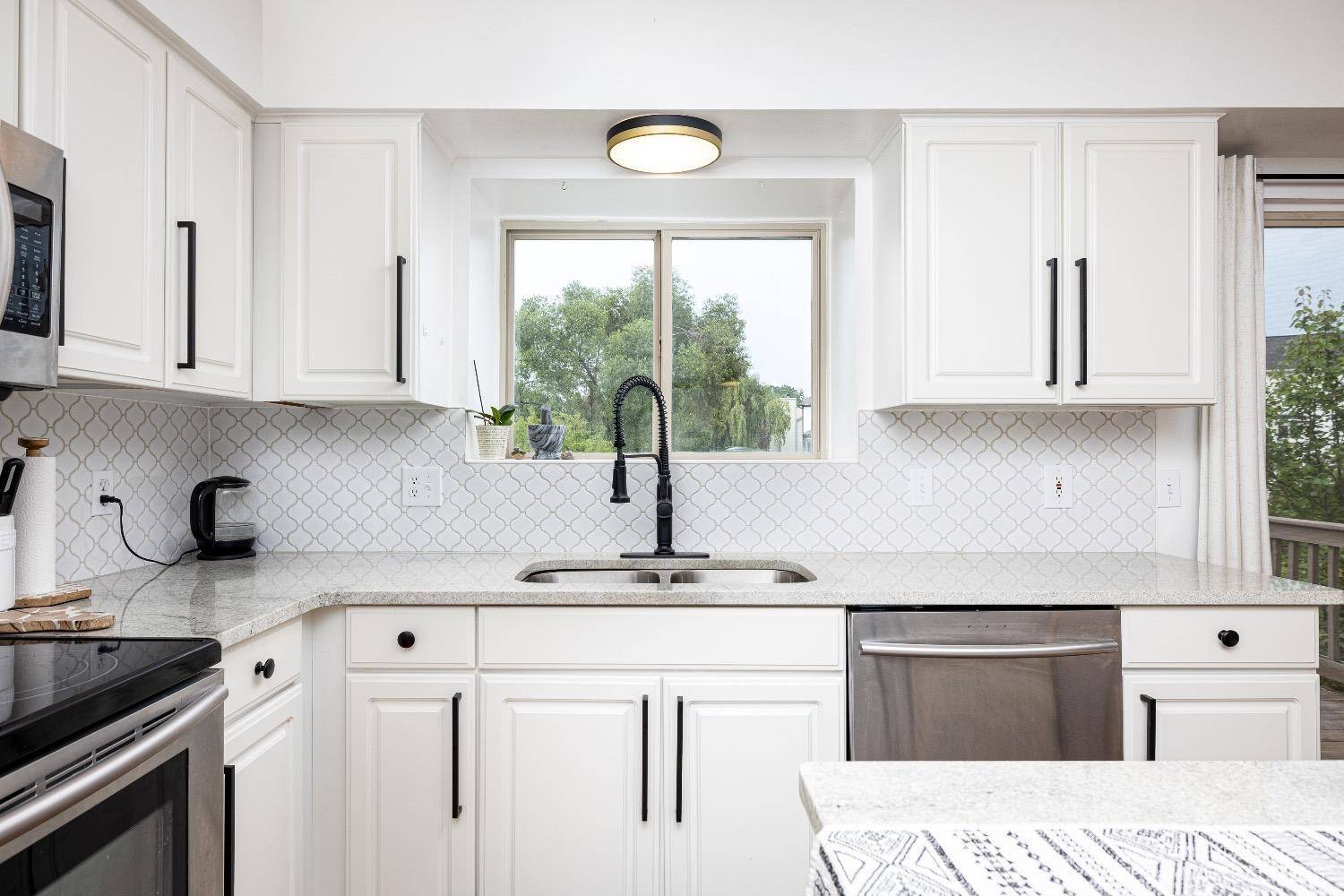 Ann Arbor, MI 48103,3440 Tiger Lily Drive