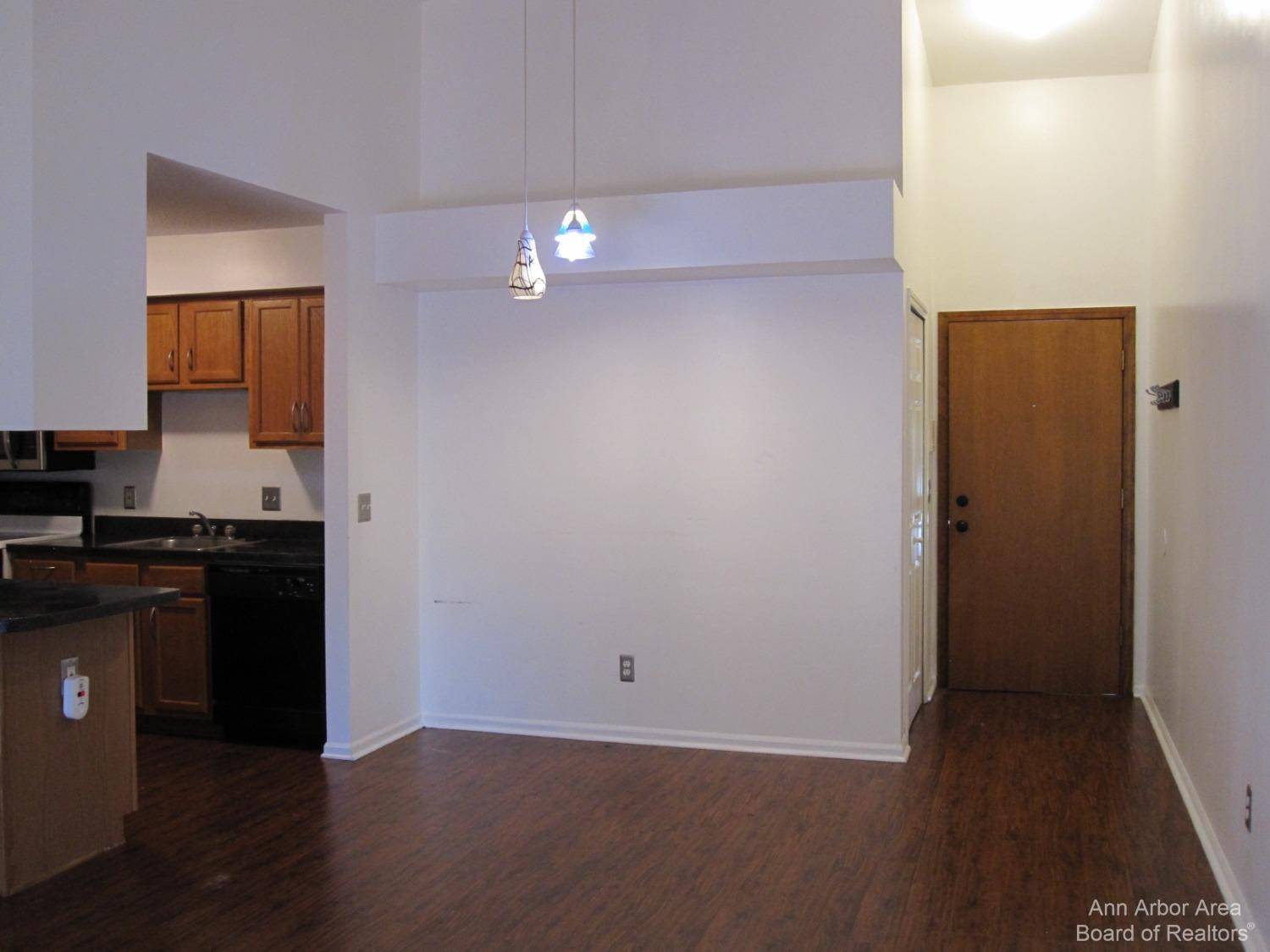 Ypsilanti, MI 48197,2482 Eagles Circle #7