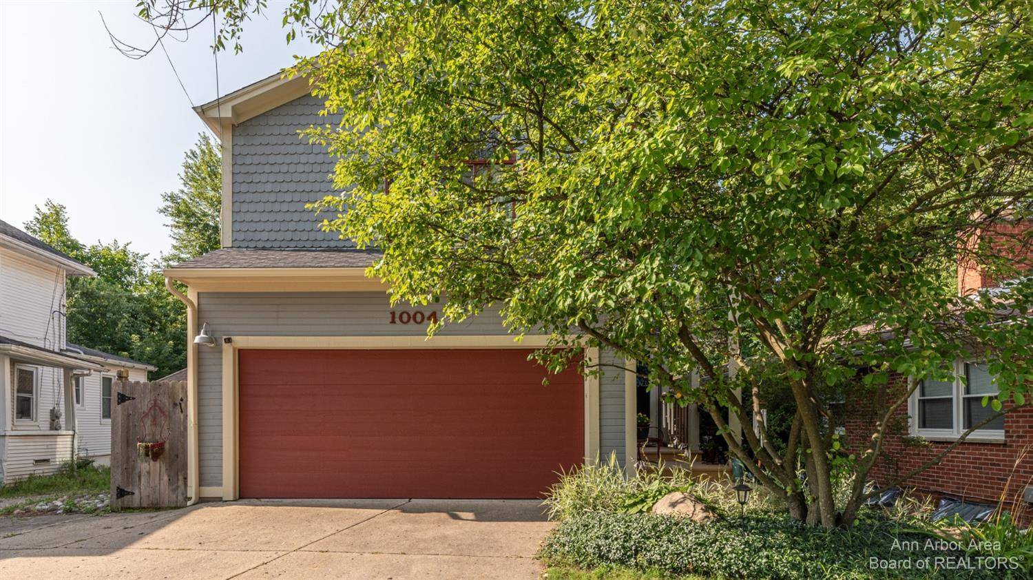 Ann Arbor, MI 48104,1004 Woodlawn Avenue