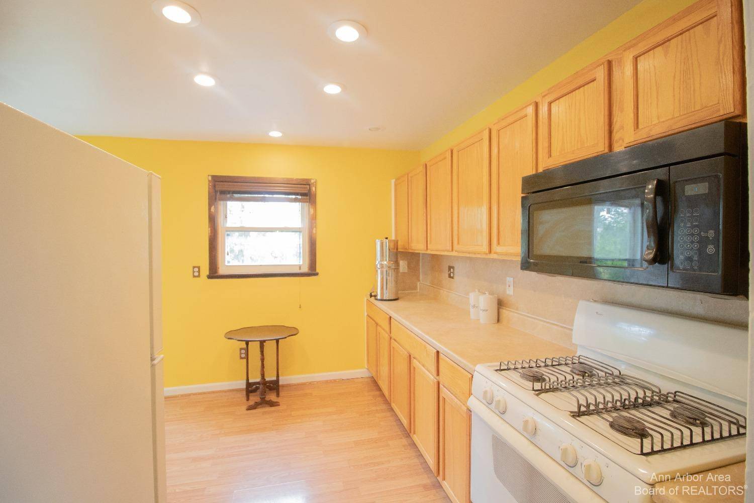 Ypsilanti, MI 48198,1099 Hawthorne Avenue