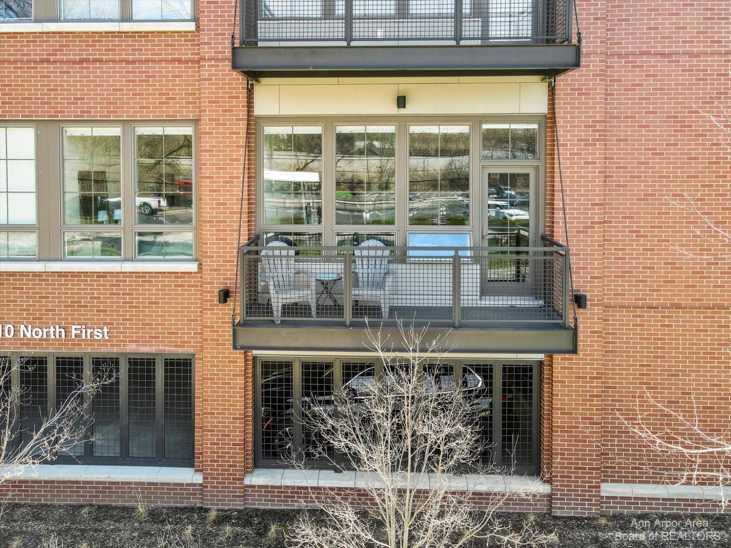 Ann Arbor, MI 48103,410 N 1st Street #106